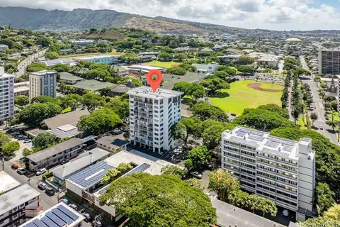 1710 Punahou St #902, Honolulu, HI 96822