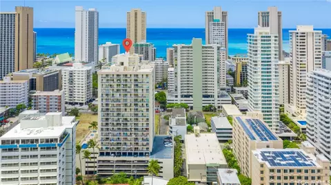 2452 Tusitala St #1701, Honolulu, HI 96815