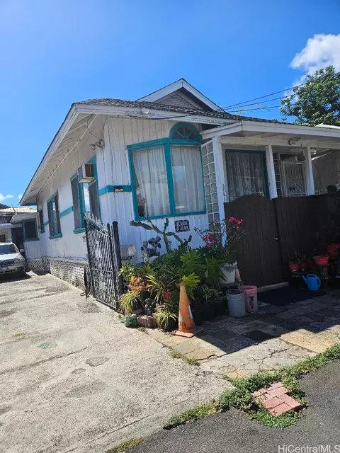 1021 Long Ln, Honolulu, HI 96817