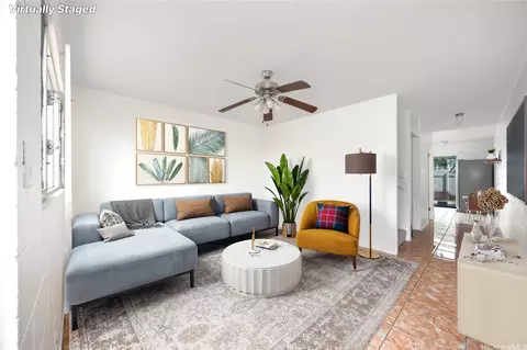 4280 Salt Lake Blvd #H11, Honolulu, HI 96818