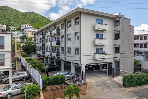 1463 Lusitana St, Honolulu, HI 96813