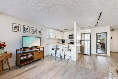 1820 Waiola St #506, Honolulu, HI 96826