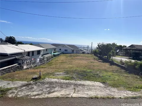 1007 Alewa Dr #B, Honolulu, HI 96817