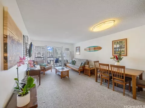 2465 Kuhio Ave #1604, Honolulu, HI 96815