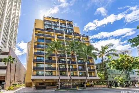 2425 Kuhio Ave #806, Honolulu, HI 96815