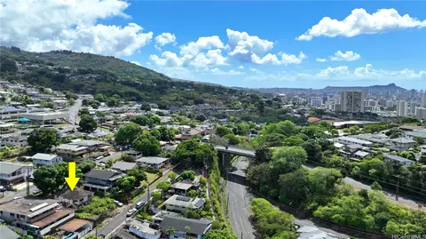 439 Iaukea St, Honolulu, HI 96813