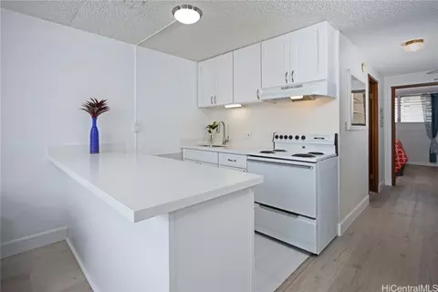2211 Ala Wai Blvd #1214, Honolulu, HI 96815