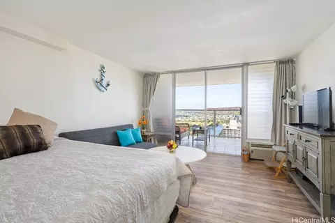 445 Seaside Ave #3803, Honolulu, HI 96815