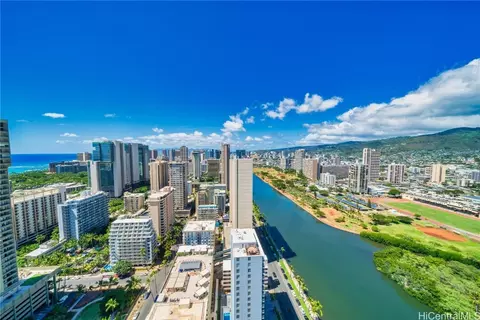 445 Seaside Ave #3808, Honolulu, HI 96815