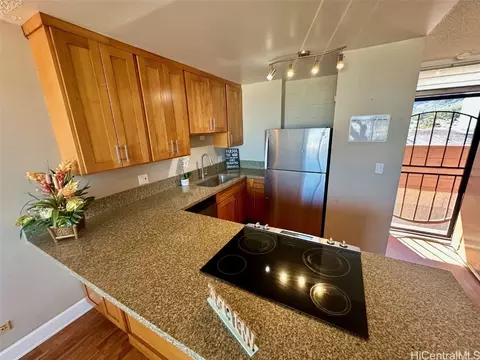 46-255 Kahuhipa St #A700, Kaneohe, HI 96744