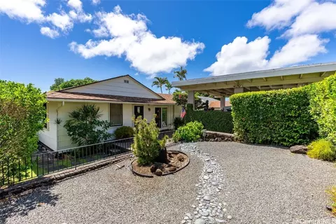 4467 Alakoa St, Honolulu, HI 96821
