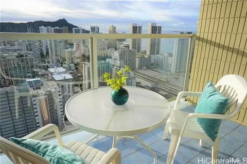 445 Seaside Ave #4215, Honolulu, HI 96815