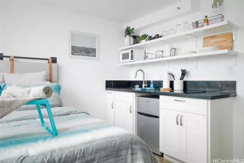 444 Niu St #2804, Honolulu, HI 96815