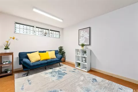 116 Milo Ln, Honolulu, HI 96813