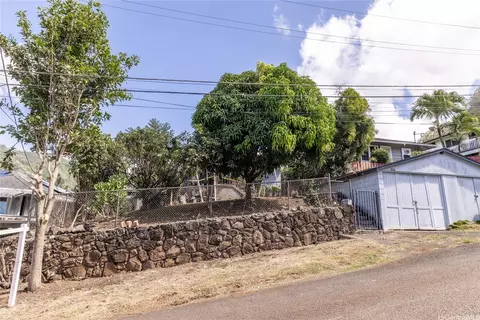 1818 Manaiki Pl, Honolulu, HI 96819