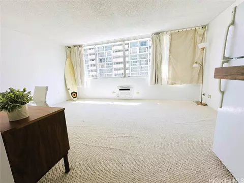 1560 Kanunu St #1012, Honolulu, HI 96814