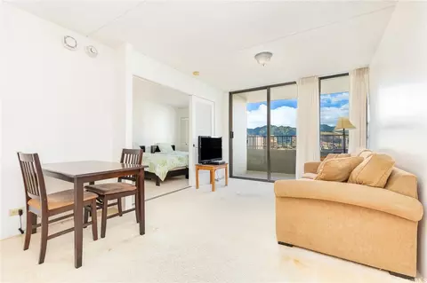 2240 Kuhio Ave #3002, Honolulu, HI 96815