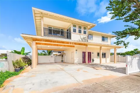 1688 Hoonipo St, Pearl City, HI 96782