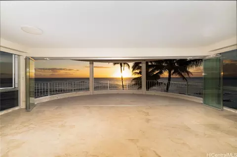2937 Kalakaua Ave #51, Honolulu, HI 96815