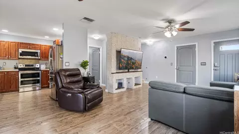 87-1694 Wehiwehi St, Waianae, HI 96792