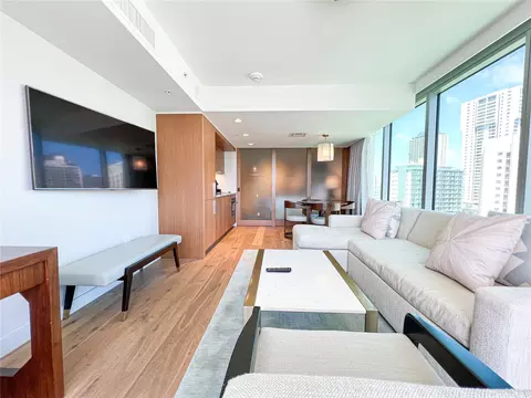 2139 Kuhio Ave #1112, Honolulu, HI 96815