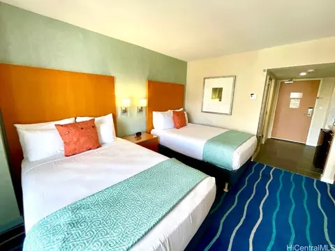 410 Atkinson Dr #1320, Honolulu, HI 96814