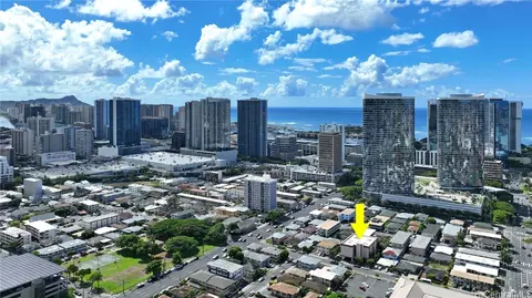1129 Rycroft St #302, Honolulu, HI 96814