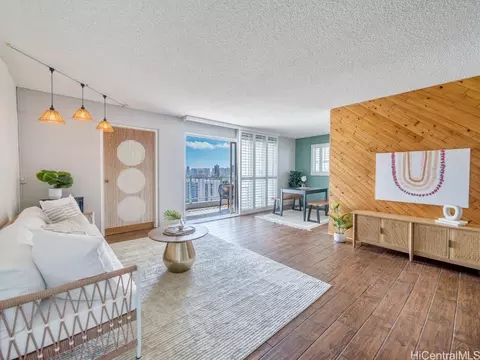 1111 Wilder Ave #PH-B, Honolulu, HI 96822