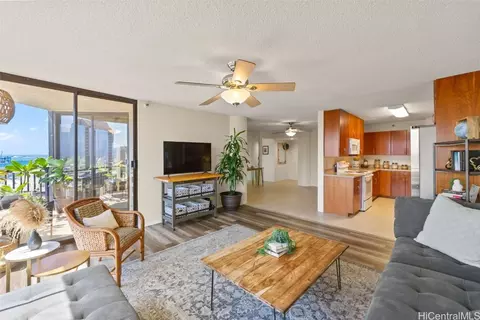 60 N Beretania St #2801, Honolulu, HI 96817