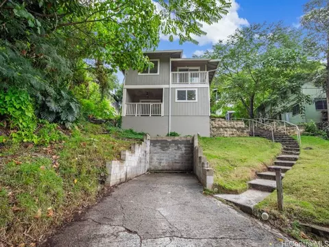 2465 Lamaku Pl, Honolulu, HI 96816