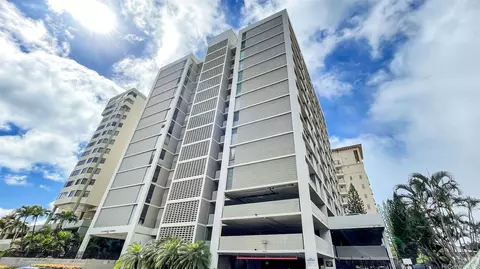 1226 Alexander St #908, Honolulu, HI 96826