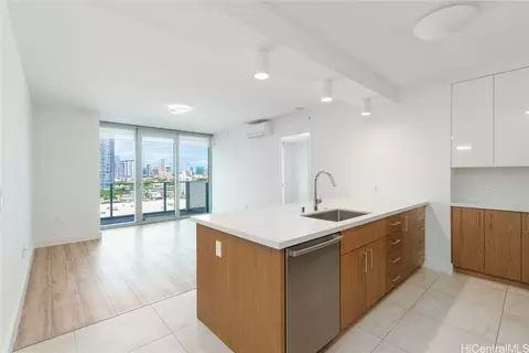 629 Keeaumoku St #1302, Honolulu, HI 96814