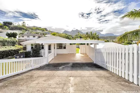 1131 Nanialii St, Kailua, HI 96734