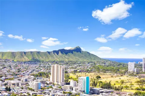 2825 S King St #3602, Honolulu, HI 96826