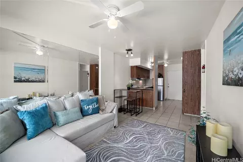 222 Kaiulani Ave #501, Honolulu, HI 96815