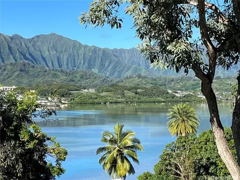 46-050 Konane Pl #3713, Kaneohe, HI 96744