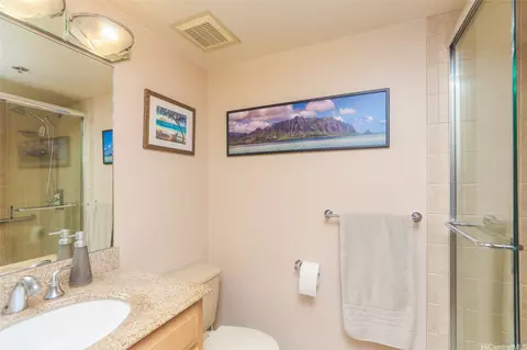 1088 Bishop St #1125, Honolulu, HI 96813