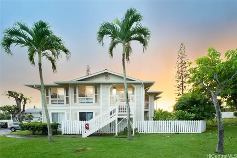 94-620 Lumiaina St #L204, Waipahu, HI 96797