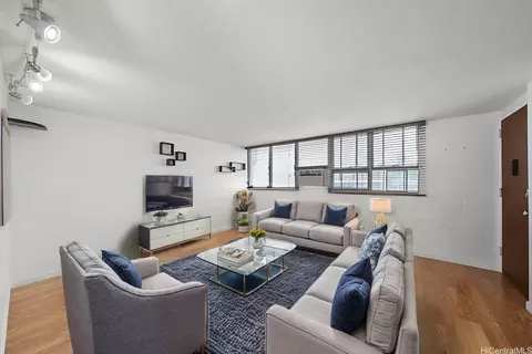 502 Captain Cook Ave #303, Honolulu, HI 96813