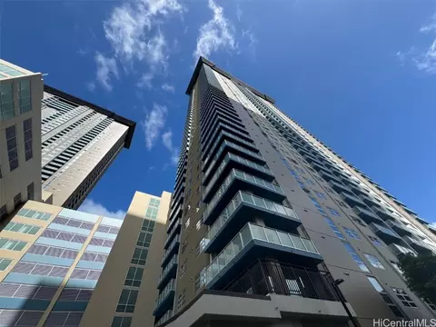 801 South St #2221, Honolulu, HI 96813