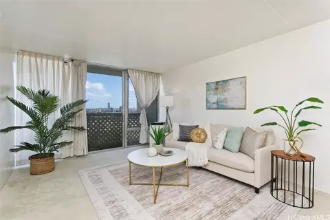 1320 Alexander St #402, Honolulu, HI 96826