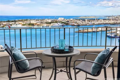 66 Queen St #2705, Honolulu, HI 96813