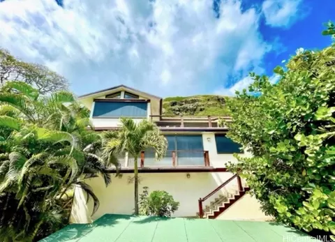 1335 Mokolea Dr, Kailua, HI 96734