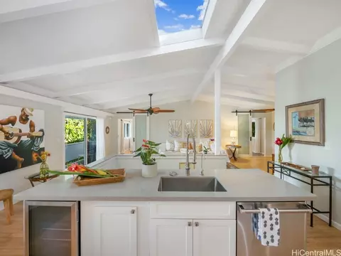47-228 Kamehameha Hwy, Kaneohe, HI 96744