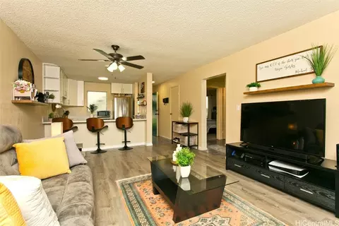46-232 Kahuhipa St #C105, Kaneohe, HI 96744