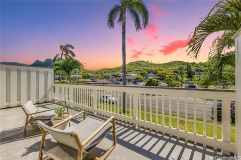 515 Keolu Dr #E, Kailua, HI 96734