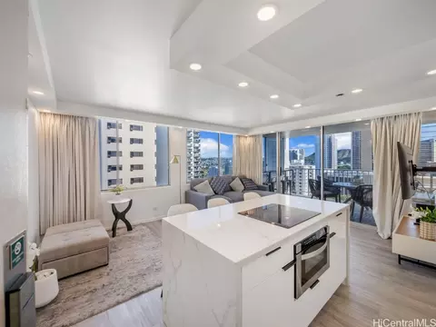 2427 Kuhio Ave #1607, Honolulu, HI 96815