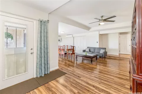 4050 Keanu St # B, Honolulu, HI 96816