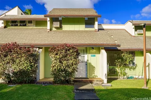 553 Pepeekeo St #430A, Honolulu, HI 96825