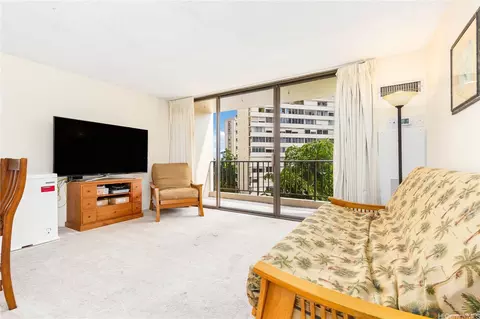 411 Hobron Ln #703, Honolulu, HI 96815